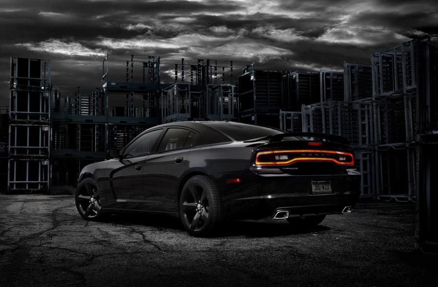  Dodge Charger Blacktop 2012 года  (фото 11 из 17)